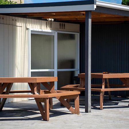 Viking Lodge Motel Tahoraiti Экстерьер фото