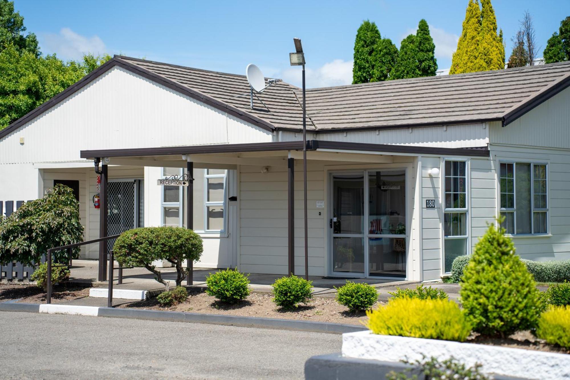 Viking Lodge Motel Tahoraiti Экстерьер фото